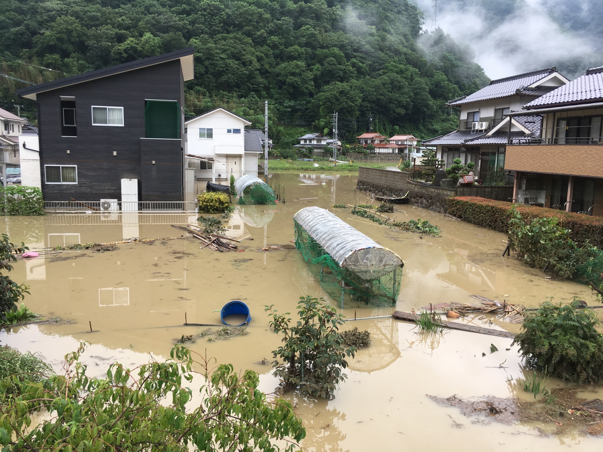 【大雨の後】片付け前に必ず読んで!医療従事者ママが教える感染症対策と罹災証明の申請手順